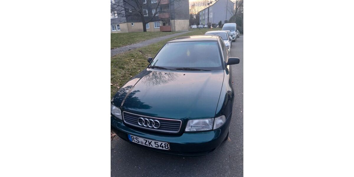 Audi A4 117.000 km 900 &euro; Remscheid 42859