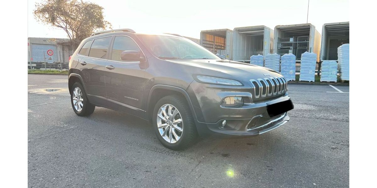 Jeep Cherokee 199.000 km 9.000 &euro; Köln 51105