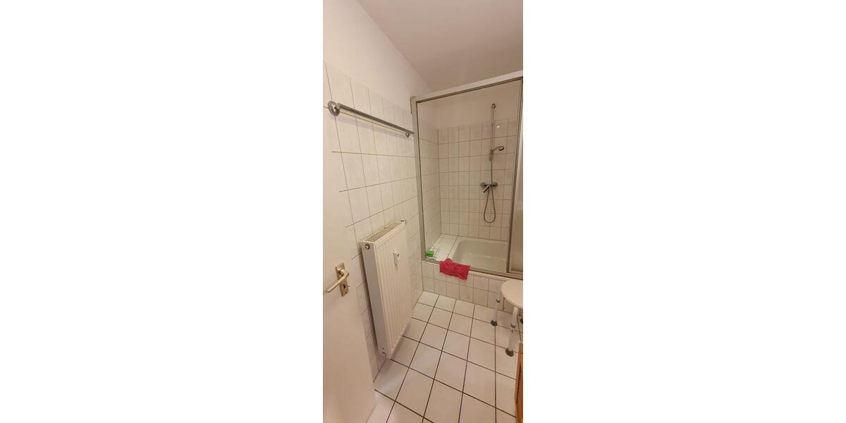 Erdgeschoßwohnung Solingen - 2 Zimmer, 44 m&sup2;, 590&euro; | Angebot:25920036