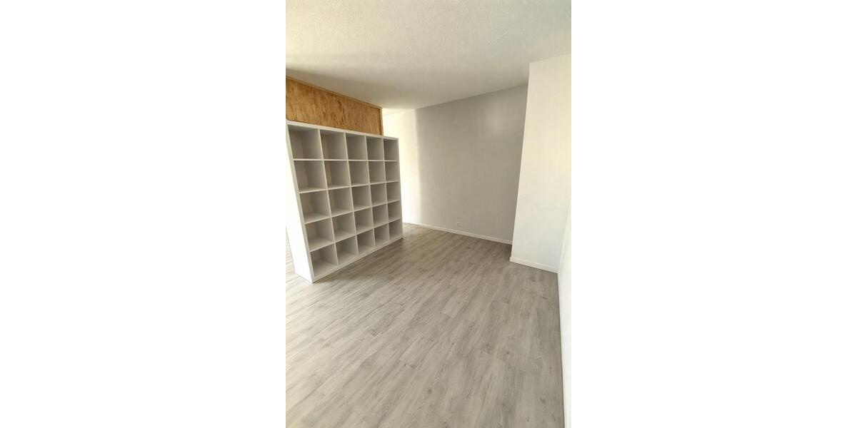Dachgeschoßwohnung Wuppertal Barmen - 1 Zimmer, 45 m&sup2;, 350&euro; | Angebot:26407275