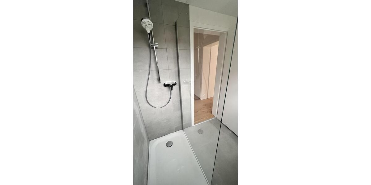 Erdgeschoßwohnung Düsseldorf Lörick - 3 Zimmer, 83 m&sup2;, 1.395&euro; | Angebot:26425534