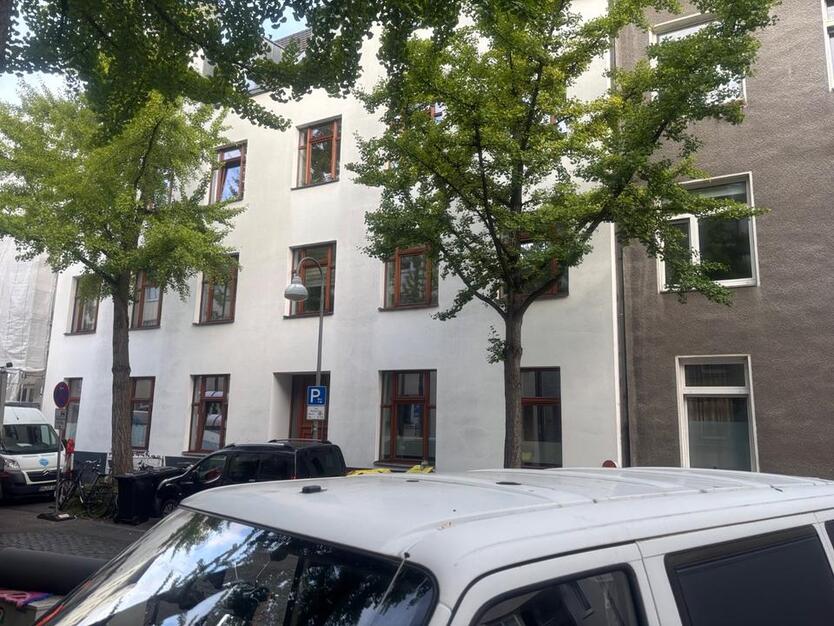 4-Zimmer Wohnung mit Balkon in Sülz
