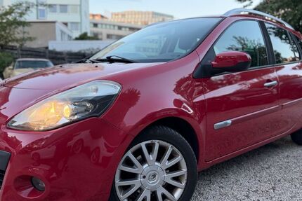 Renault Clio 215.000 km 1.950 &euro; Köln 50674
