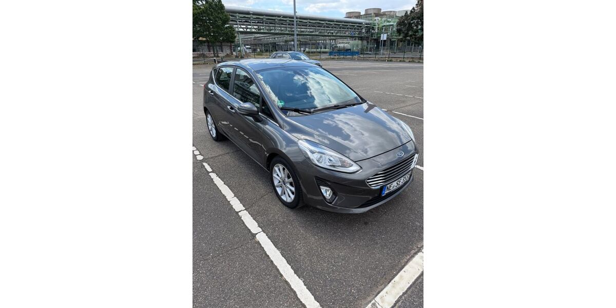 Ford Fiesta 128.300 km 7.200 &euro; Dormagen 41539