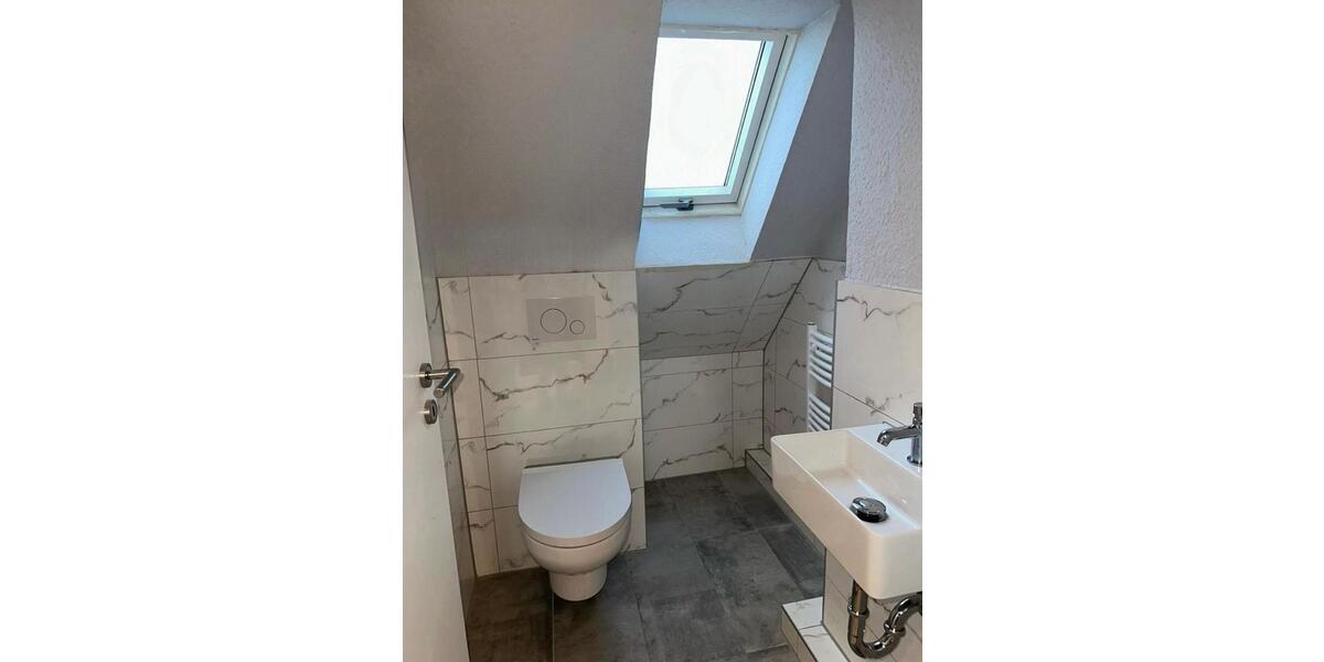 Dachgeschoßwohnung Hilden Kalstert - 3.5 Zimmer, 90 m&sup2;, 949&euro; | Angebot:25960286