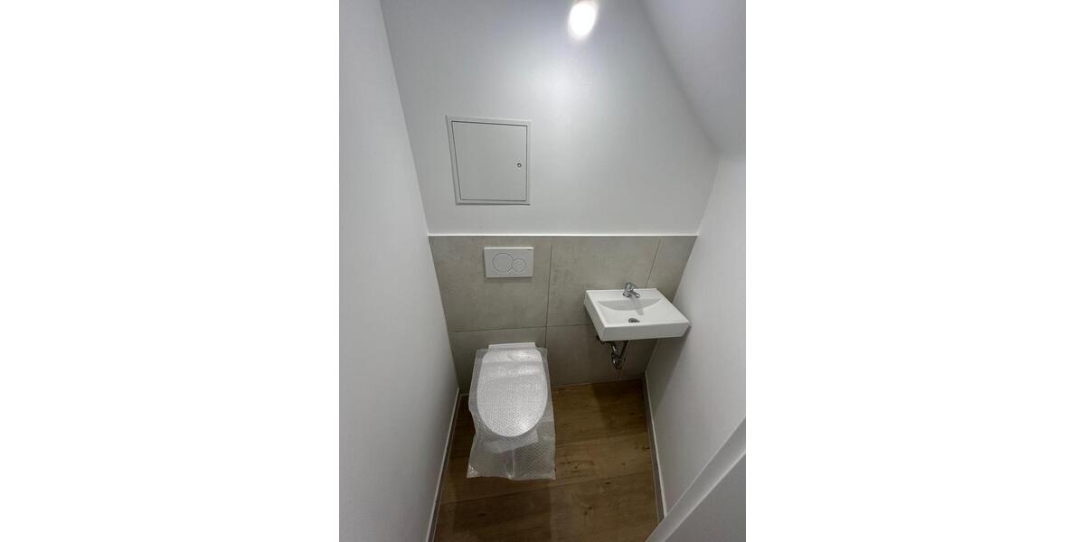 Etagenwohnung Wuppertal Arrenberg - 3 Zimmer, 95 m&sup2;, 1.000&euro; | Angebot:25216814
