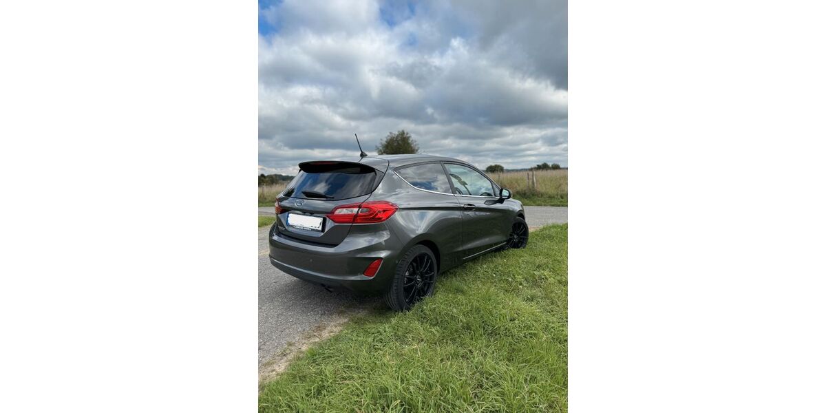 Ford Fiesta 85.400 km 9.500 &euro; Hückeswagen 42499