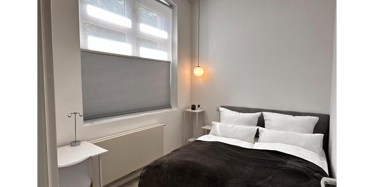 Etagenwohnung Düsseldorf Oberbilk - 2 Zimmer, 34 m&sup2;, 930&euro; | Angebot:24395628