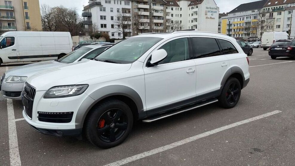 Q7