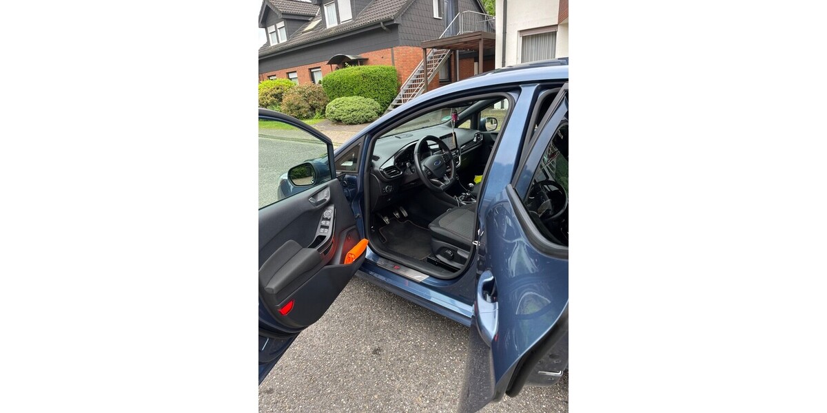 Ford Fiesta st line 95.143 km 14.900 &euro; Sprockhövel 45549