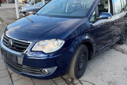 VW Touran 94.000 km 4.990 &euro; Halver 58553