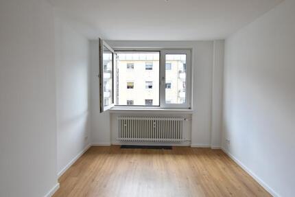 Wohnung Düsseldorf Derendorf - 1 Zimmer, 26 m&sup2;, 900&euro; | Angebot:26072585