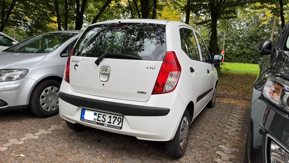 i10