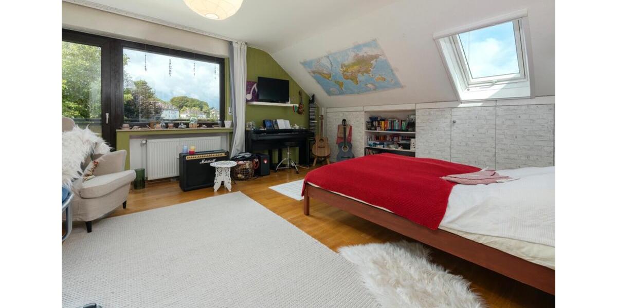 Einfamilienhaus Remscheid - 10 Zimmer, 300 m&sup2;, 550.000&euro; | Angebot:26495629