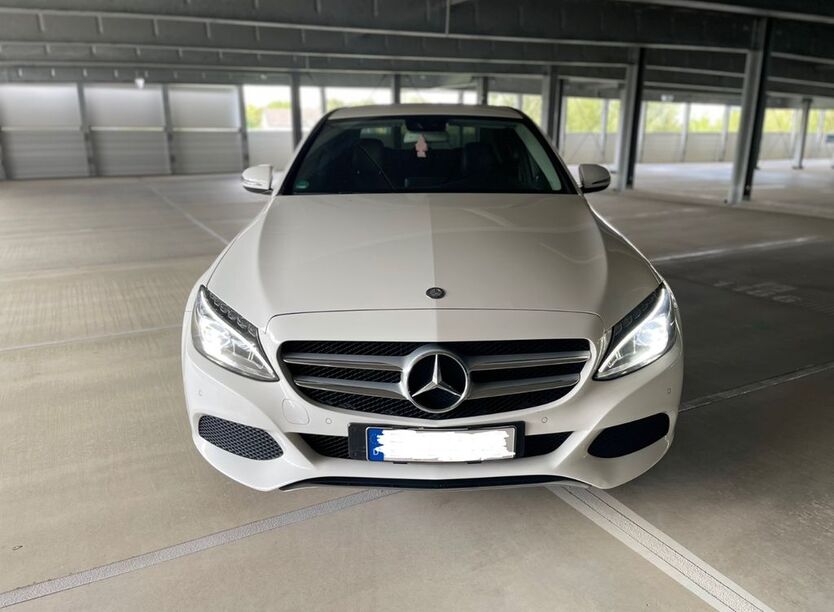 Mercedes-Benz C 250 155.000 km 15.900 € Essen 45145