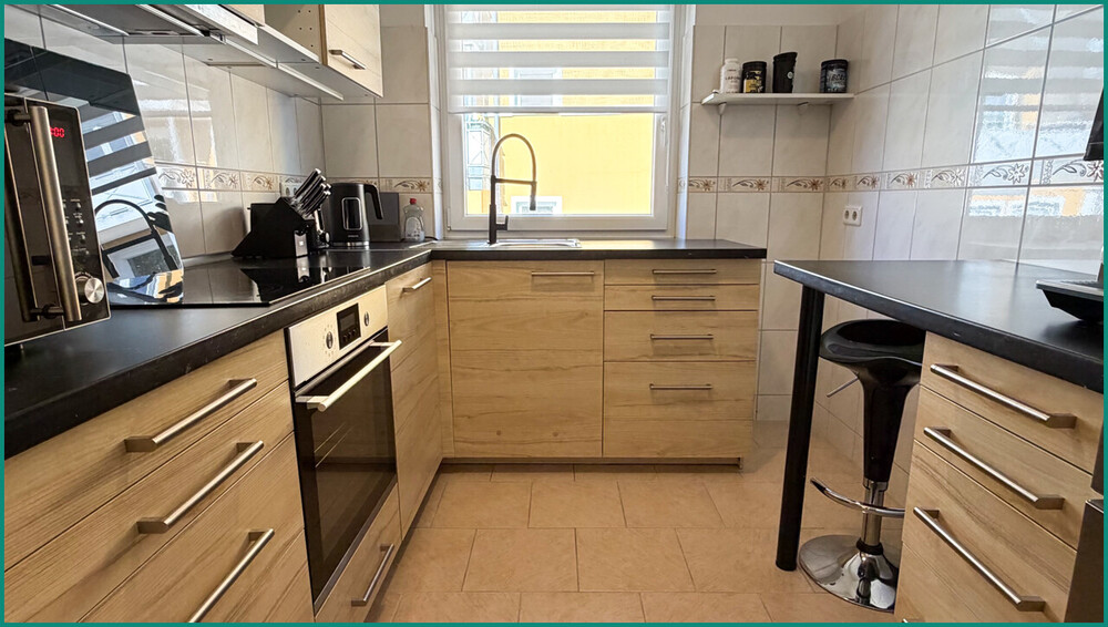 FÜR DIE FAMILIE IN DER INNENSTADT REMSCHEID: 4 ZIMMER-WOHNUNG MIT BALKON UND GARAGE - Etagenwohnung Remscheid Innenstadt | Angebot:27567381