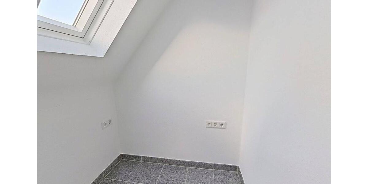 Etagenwohnung Solingen - 3 Zimmer, 73 m&sup2;, 789&euro; | Angebot:24884975