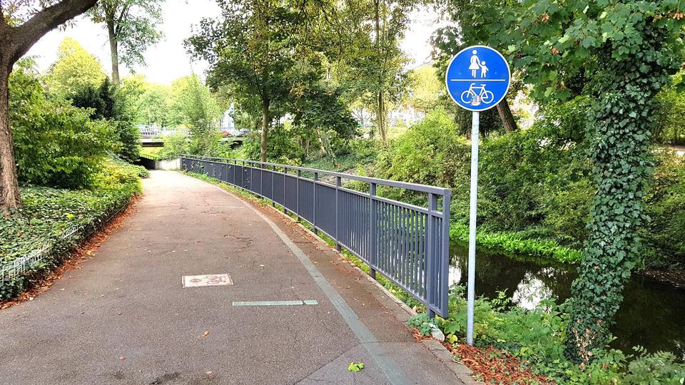 Hochparterre Neuss Gnadental - 3 Zimmer, 83 m&sup2;, 255.000&euro; | Angebot:25649428