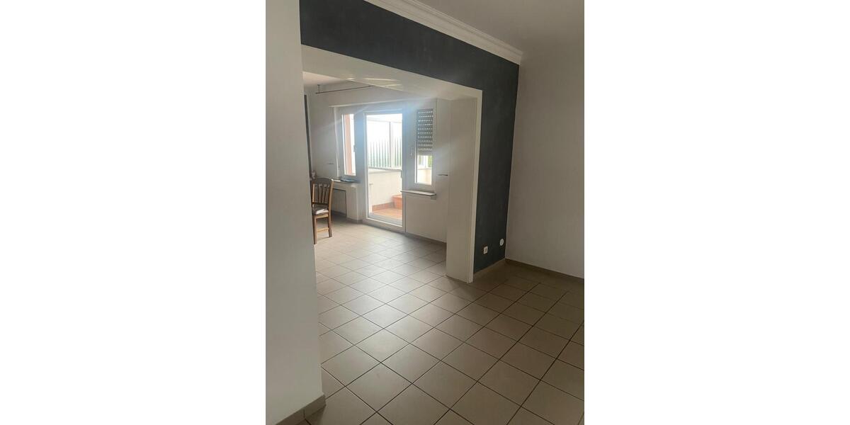 Etagenwohnung Leverkusen Schlebusch - 4 Zimmer, 90 m&sup2;, 1.400&euro; | Angebot:24508747