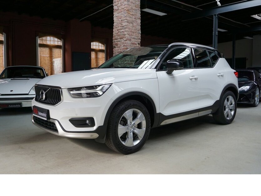 Volvo XC40 AWD Momentum Pano Leder 360° AHK H&K 83.559 km 26.900 € Wuppertal 42327