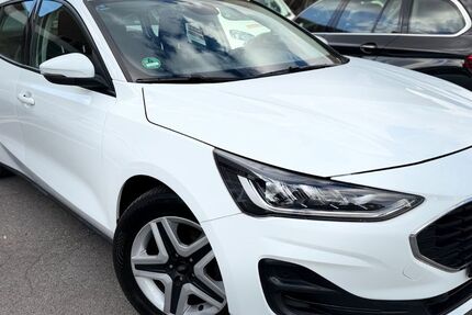 Ford Focus 153.130 km 8.880 &euro; Düsseldorf 40549