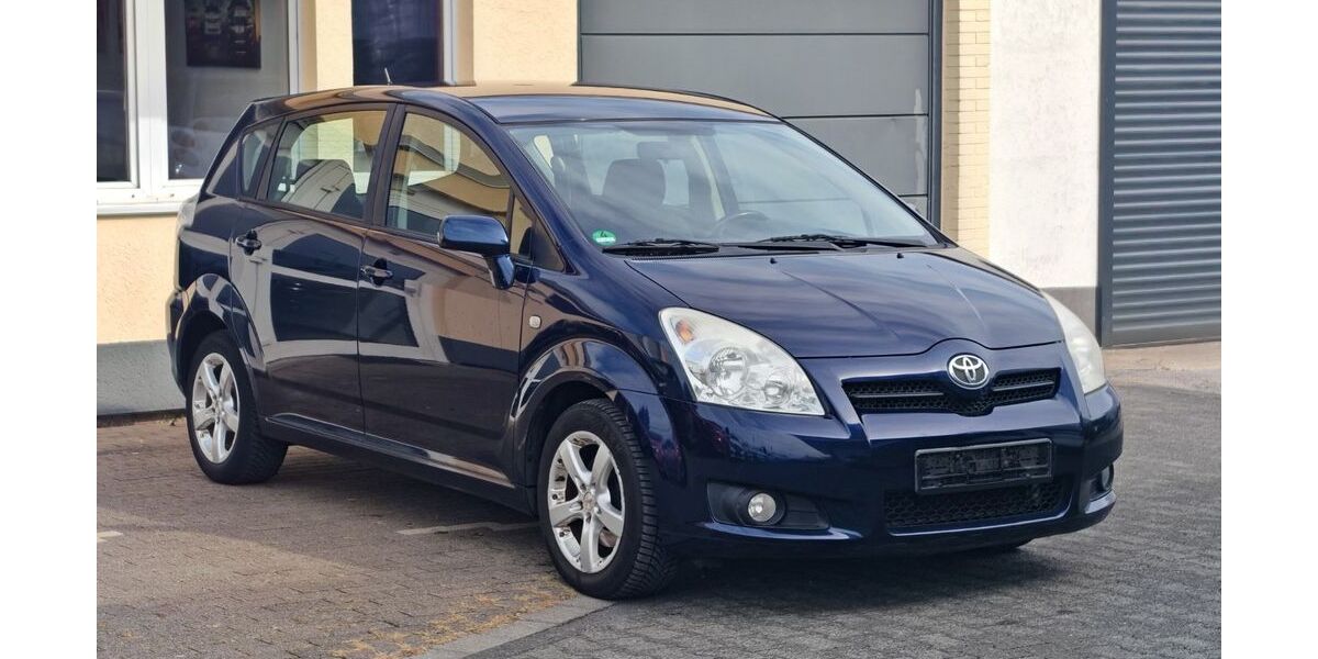 Toyota Corolla Verso 164.000 km 3.000 &euro; Neuss 41469