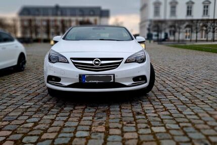Opel Cascada 96.576 km 10.900 &euro; Köln 50733