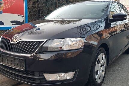 Skoda Rapid 199.400 km 5.300 &euro; Wuppertal 42277