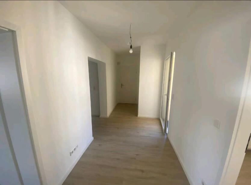 Spichernstr, 3 Zimmer, KDB, Balkon, 77 qm, Laminat zimmer