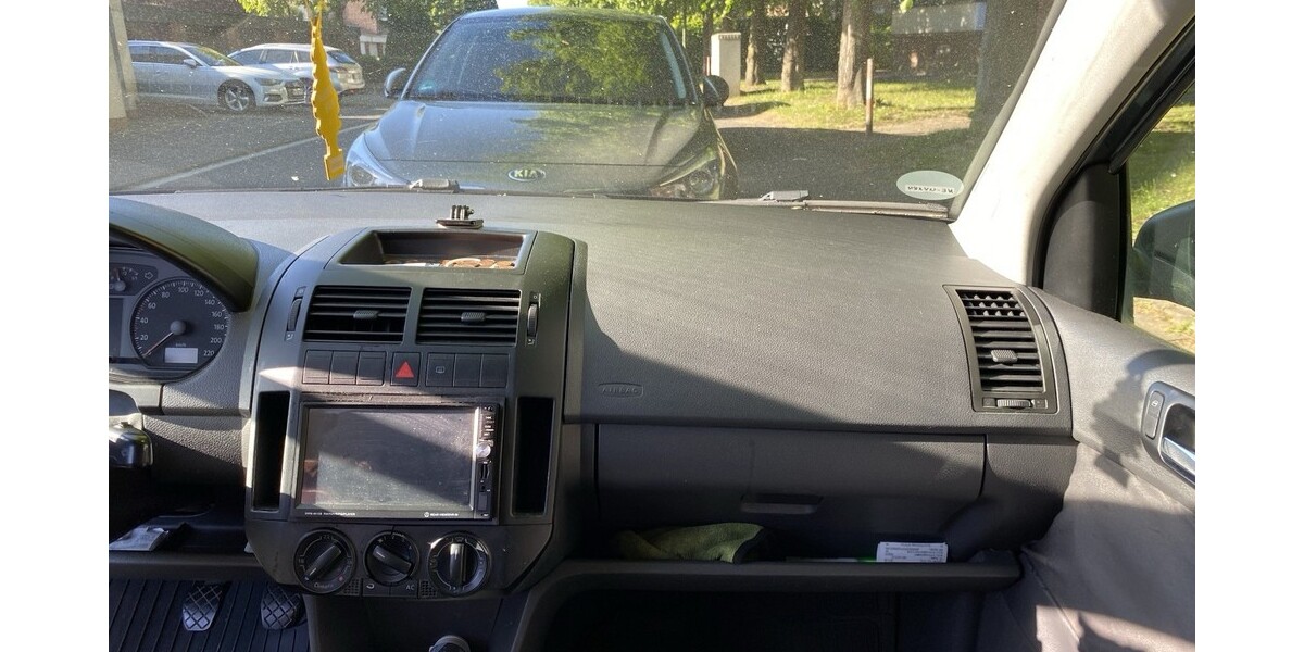 VW Polo 270.000 km 2.000 € Neuss 41460