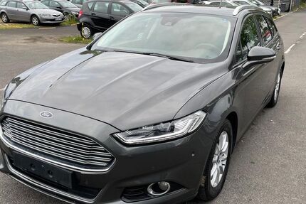 Ford Mondeo 144.000 km 10.950 &euro; Köln 51103