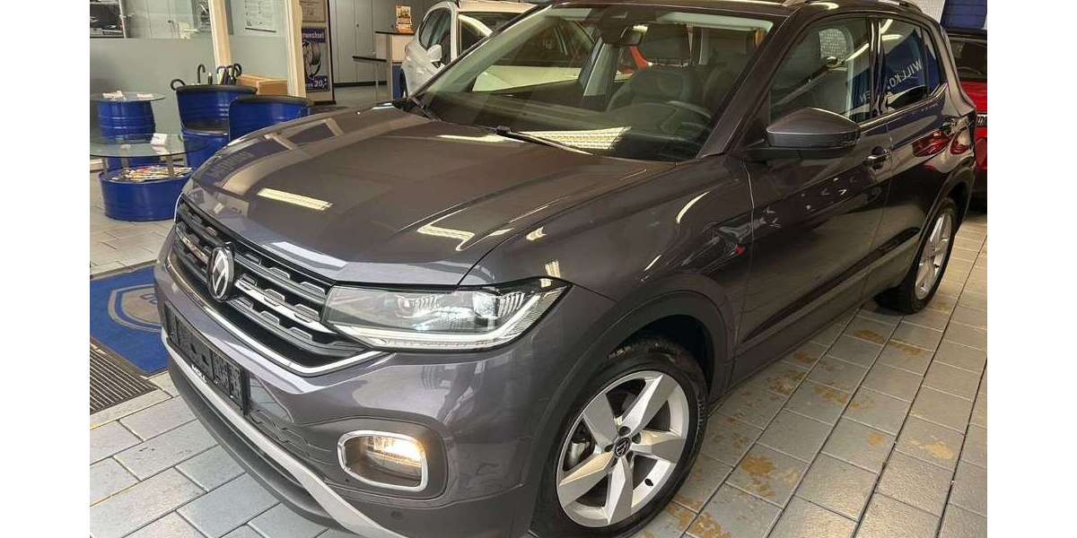 VW T-Cross 27.800 km 20.900 &euro; Leverkusen 51379