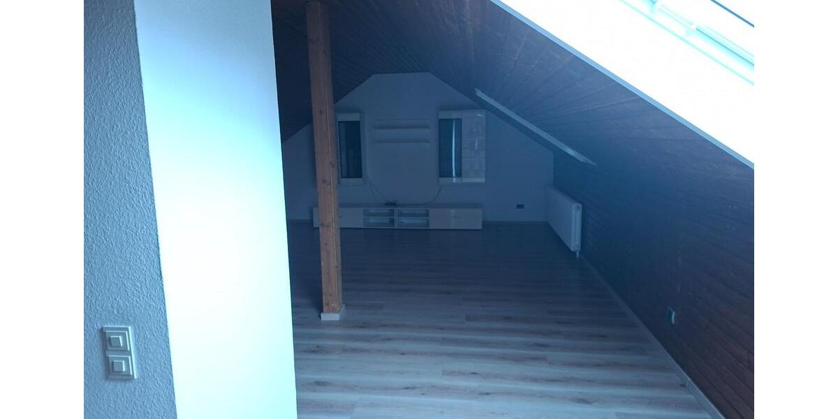 Dachgeschoßwohnung Solingen Burg - 2 Zimmer, 70 m&sup2;, 540&euro; | Angebot:24849030