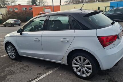 Audi A1 64.000 km 9.980 &euro; wuppertal 42277