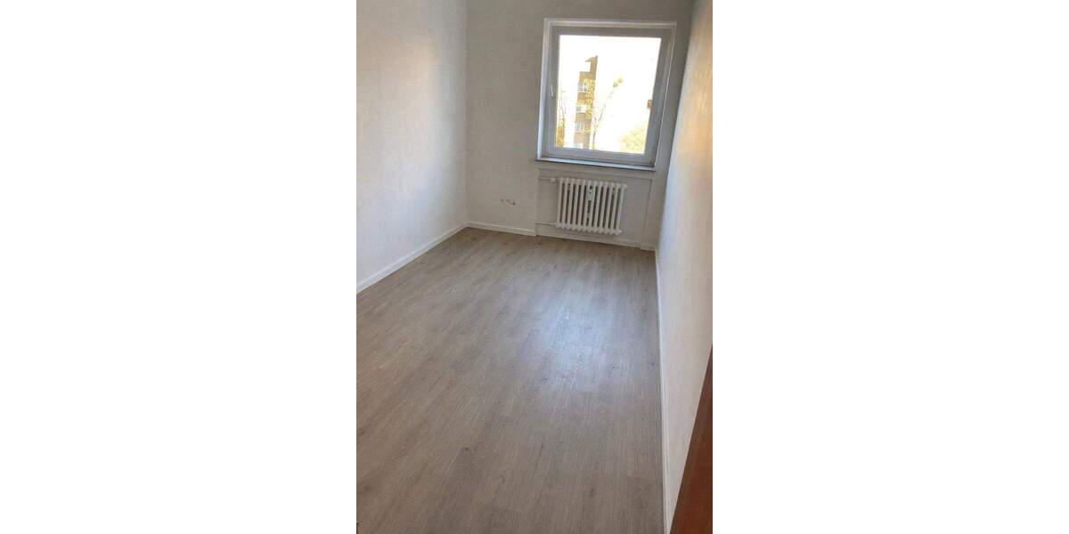 Etagenwohnung Köln Seeberg - 4 Zimmer, 80 m&sup2;, 832&euro; | Angebot:25801105