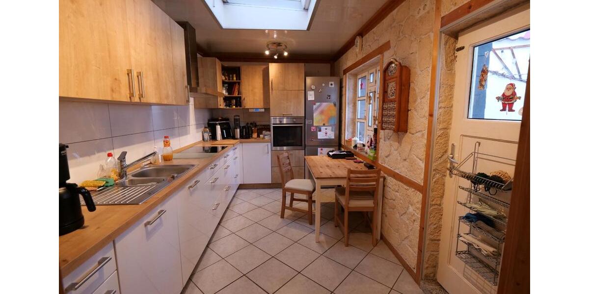 Reihenhaus Köln Innenstadt - 3 Zimmer, 93 m&sup2;, 1.200&euro; | Angebot:26592490
