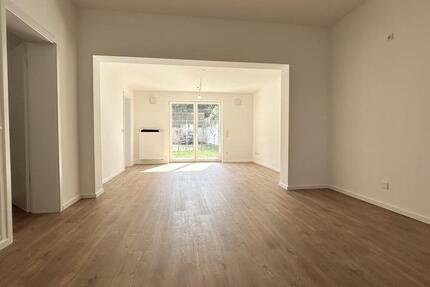 Wohnung Köln Kalk - 2 Zimmer, 83 m&sup2;, 1.160&euro; | Angebot:26482213