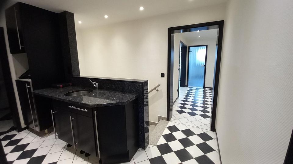 Erdgeschoßwohnung Velbert Velbert-Mitte - 4 Zimmer, 113 m&sup2;, 1.230&euro; | Angebot:24454393