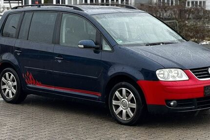 VW Touran 323.231 km 2.250 &euro; Wuppertal 42389