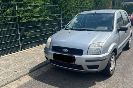 Ford Fusion 55.000 km 2.750 € Pulheim 50259