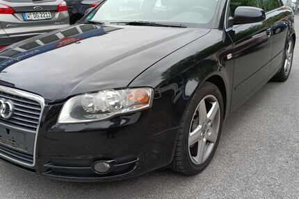 Audi A4 253.000 km 1.999 &euro; Wuppertal 42281