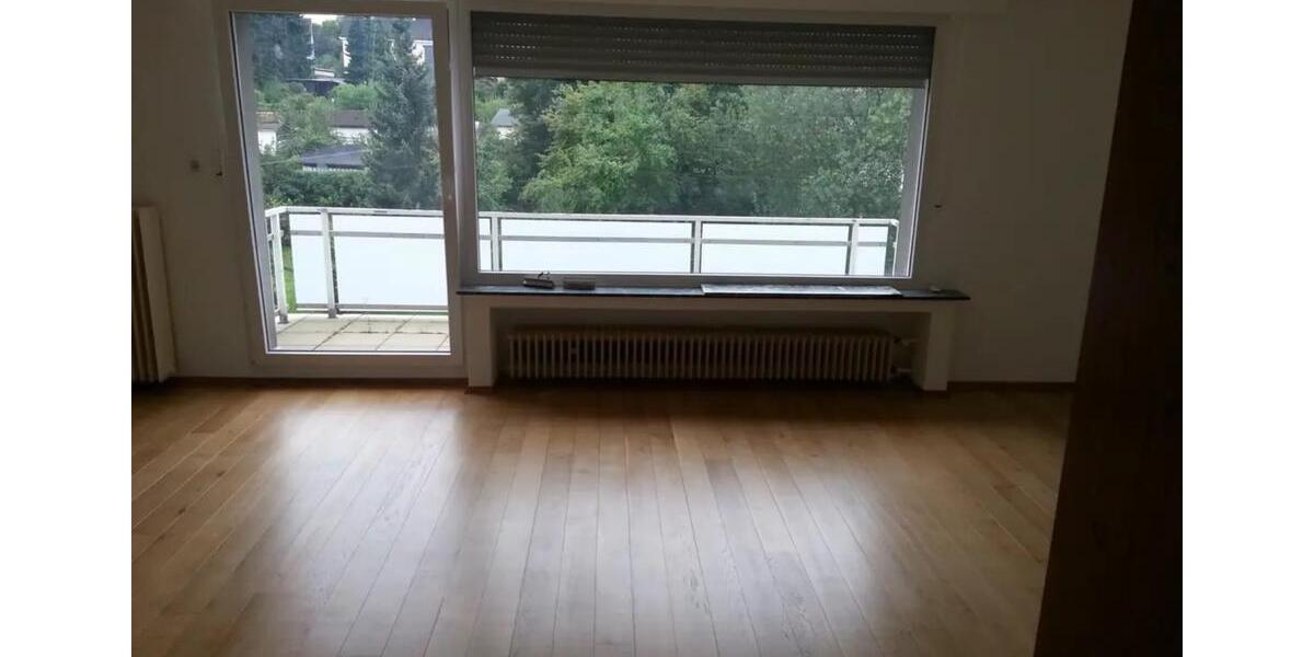 Maisonettenwohnung Solingen - 5 Zimmer, 125 m&sup2;, 1.200&euro; | Angebot:25612802
