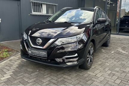 Nissan Qashqai 23.212 km 16.585 &euro; Monheim 40789