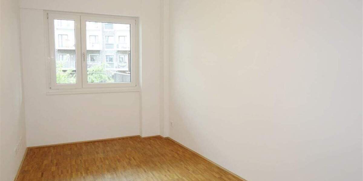 Etagenwohnung Düsseldorf Flingern Nord - 3 Zimmer, 108 m&sup2;, 1.739&euro; | Angebot:24728196