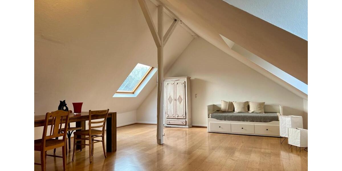 Dachgeschoßwohnung Düsseldorf Niederkassel - 1 Zimmer, 45 m&sup2;, 1.000&euro; | Angebot:24704682