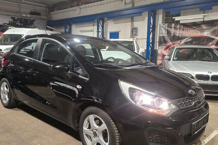 Kia Rio 147.000 km 5.590 &euro; Wuppertal 42349