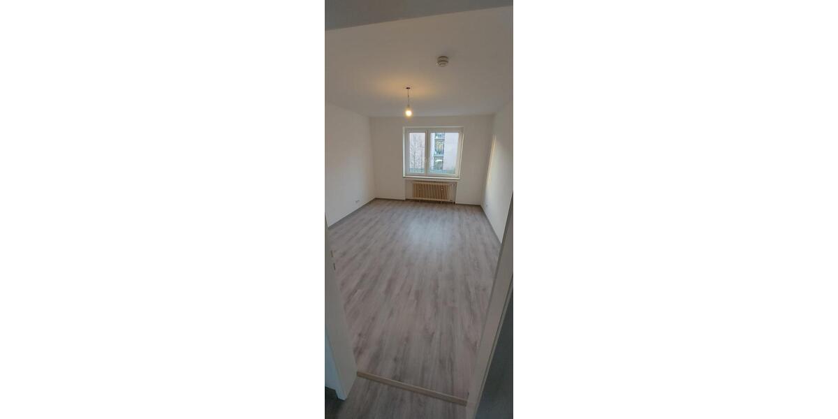 Etagenwohnung Neuss Reuschenberg - 3 Zimmer, 77 m&sup2;, 930&euro; | Angebot:25844077