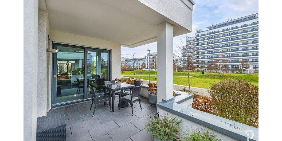 Etagenwohnung Düsseldorf Oberkassel - 3 Zimmer, 130 m&sup2;, 2.900&euro; | Angebot:24808266