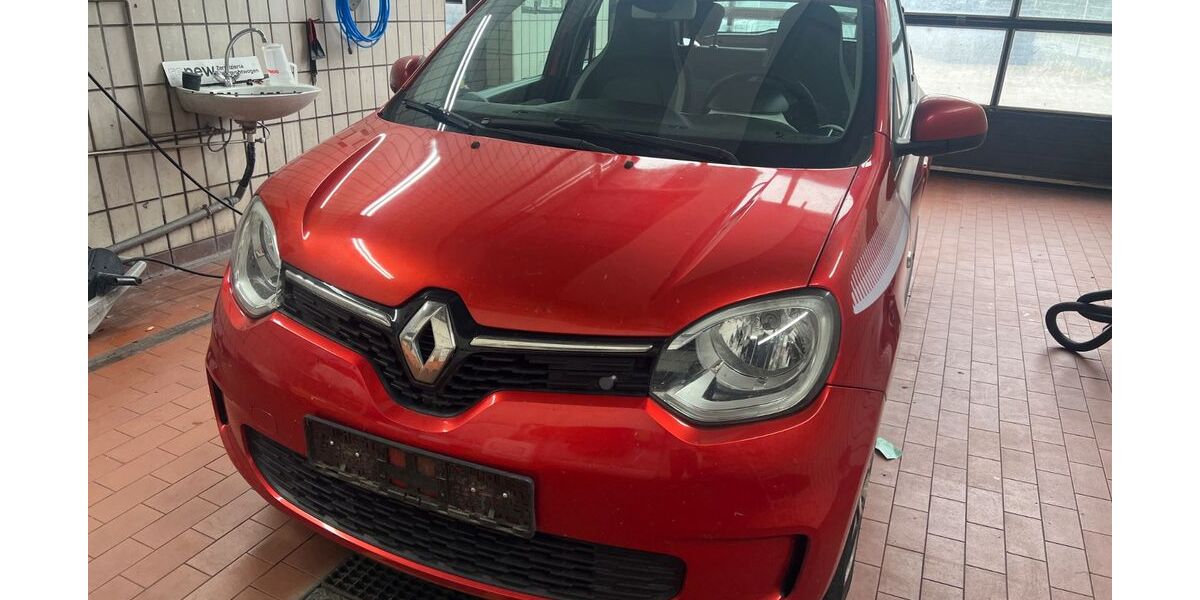 Renault Twingo 103.800 km 6.900 &euro; Halver 58553