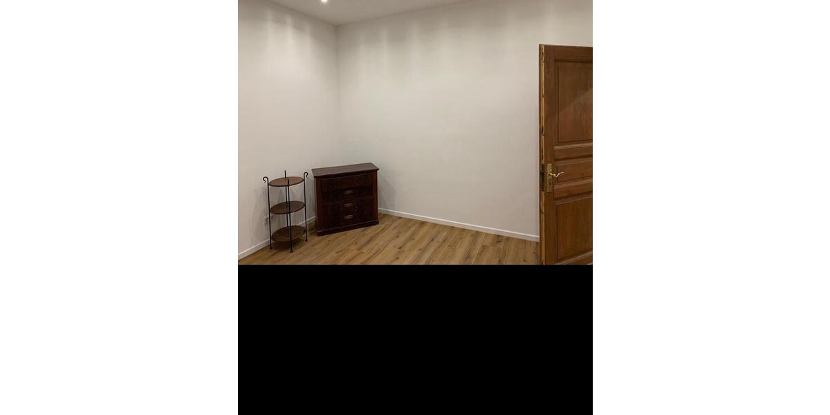 Dachgeschoßwohnung Solingen Burg - 3 Zimmer, 77 m&sup2;, 977&euro; | Angebot:24400556